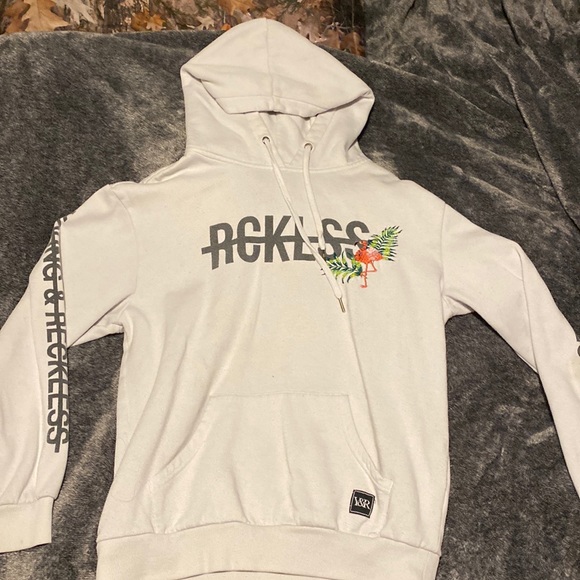 White Y&R sweater - Picture 1 of 3